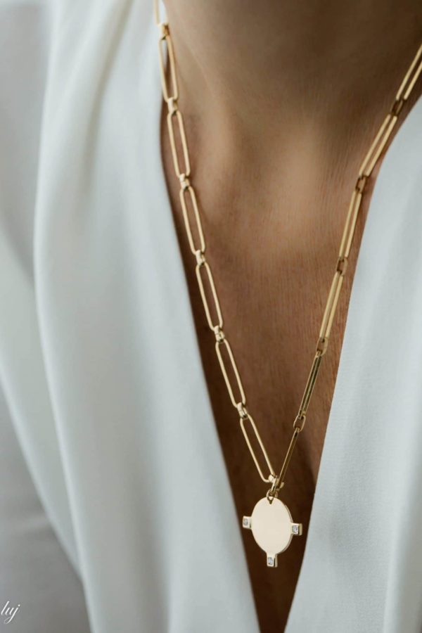 angele-round-pendant-long-necklace-2