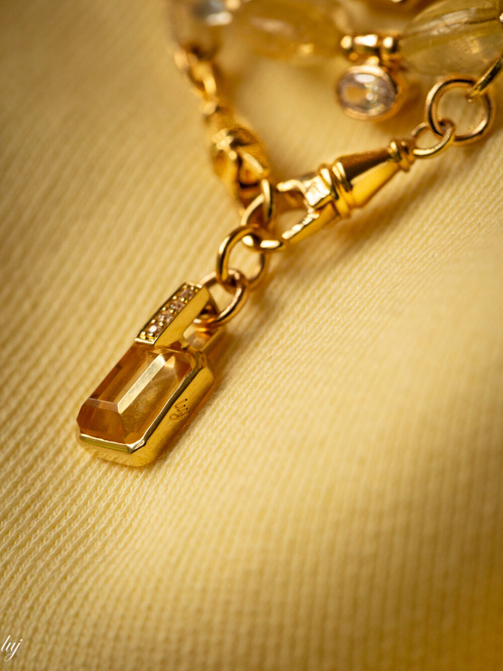 luce-carabiners-and-citrine-pendant-choker-luj-paris-jewels